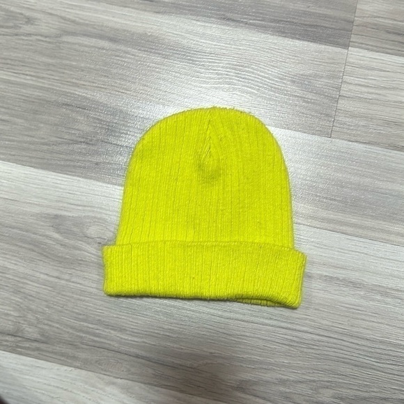 Wild Fable Neon Green Beanie - Picture 1 of 5
